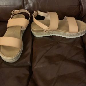Women’s sandals